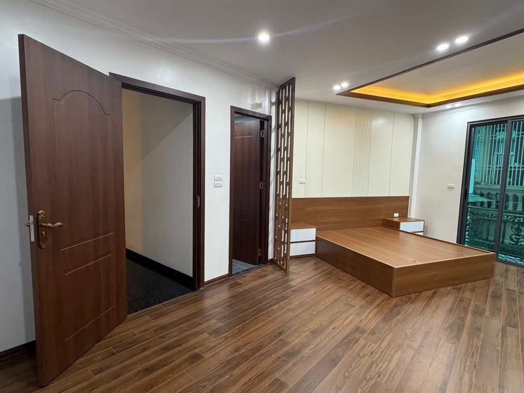 Bán nhà Kim Ngưu - diện tích 51m2 5 tầng - Thang máy - giá 15,8 tỷ