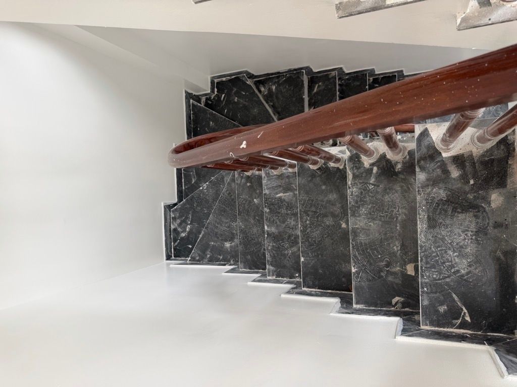 Bán nhà Nguyễn Văn Trỗi - diện tích 36m2 7 tầng - Lô góc, mặt ngõ thông - giá 16,8 tỷ