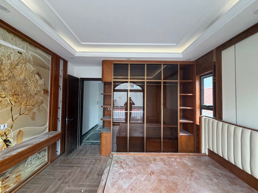 Bán nhà Nguyễn Văn Trỗi - diện tích 36m2 7 tầng - Lô góc, mặt ngõ thông - giá 16,8 tỷ