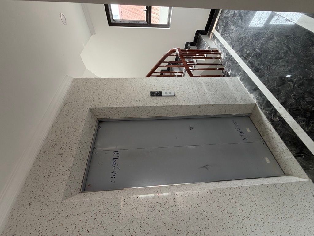 Bán nhà Nguyễn Văn Trỗi - diện tích 36m2 7 tầng - Lô góc, mặt ngõ thông - giá 16,8 tỷ