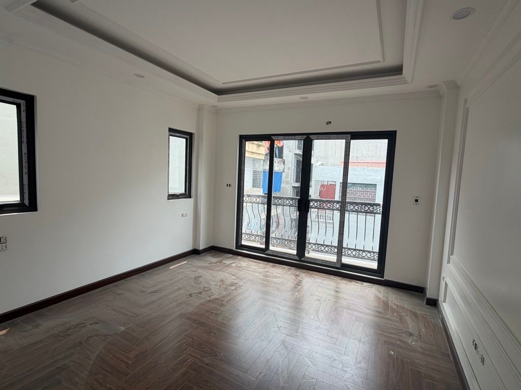 Bán nhà Nguyễn Văn Trỗi - diện tích 36m2 7 tầng - Lô góc, mặt ngõ thông - giá 16,8 tỷ