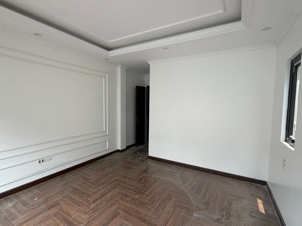 Bán nhà Nguyễn Văn Trỗi - diện tích 36m2 7 tầng - Lô góc, mặt ngõ thông - giá 16,8 tỷ