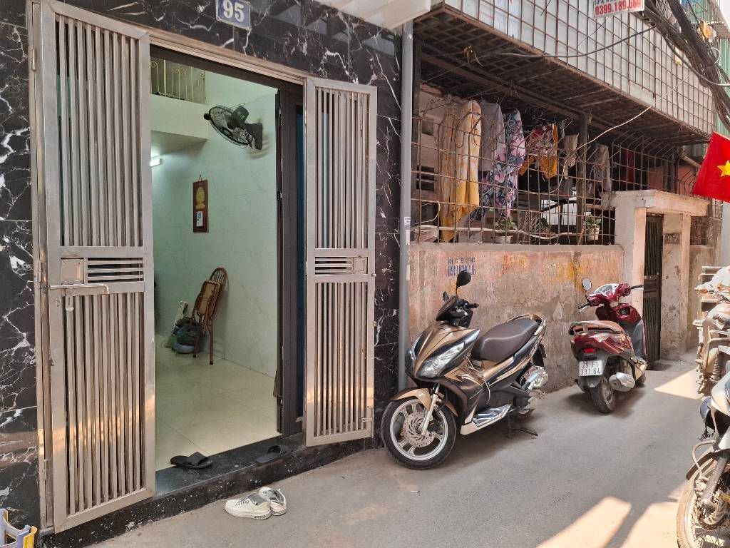 Bán nhà Ngõ Chợ Khâm Thiên - diện tích 21,3m2 4 tầng - Nhà thoáng, mặt ngõ thông - giá 5 tỷ