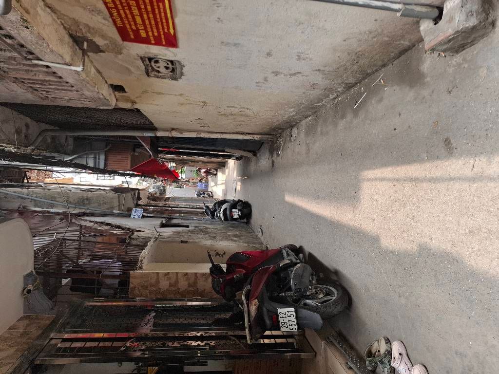 Bán nhà Ngõ Chợ Khâm Thiên - diện tích 21,3m2 4 tầng - Nhà thoáng, mặt ngõ thông - giá 5 tỷ