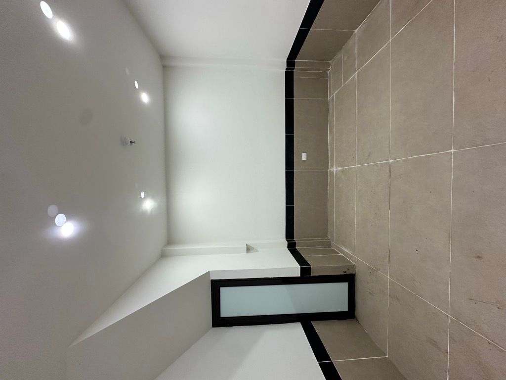 Bán nhà Hoà Bình - diện tích 72.3m2 7 tầng - Căn chung cư mini 17 phòng cho thuê - giá 17,2 tỷ