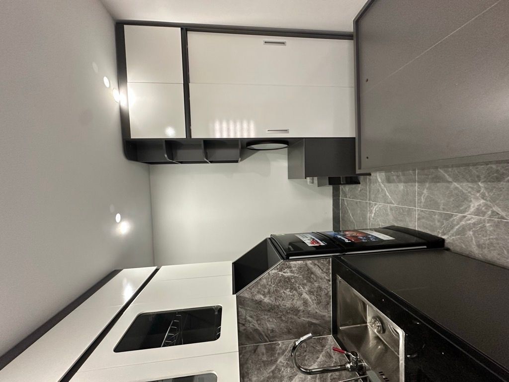 Bán nhà Hoà Bình - diện tích 72.3m2 7 tầng - Căn chung cư mini 17 phòng cho thuê - giá 17,2 tỷ