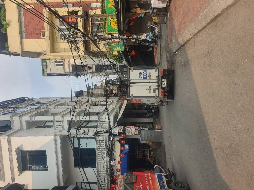 Bán nhà Thái Thịnh - diện tích 44m2 6 tầng - Ô tô gần - giá 15,6 tỷ