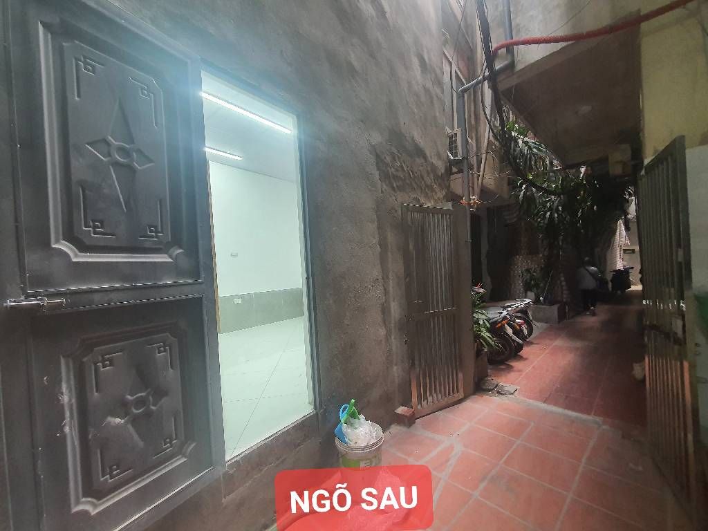 Bán nhà Thái Thịnh - diện tích 44m2 6 tầng - Ô tô gần - giá 15,6 tỷ