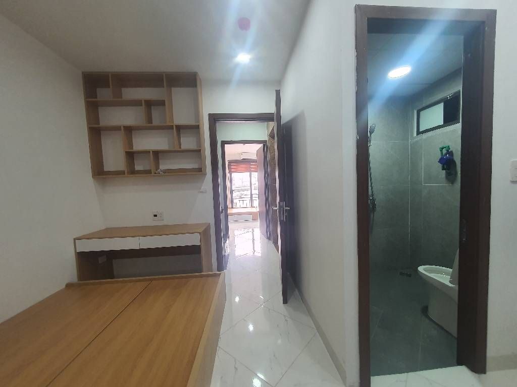 Bán nhà Thái Thịnh - diện tích 44m2 6 tầng - Ô tô gần - giá 15,6 tỷ