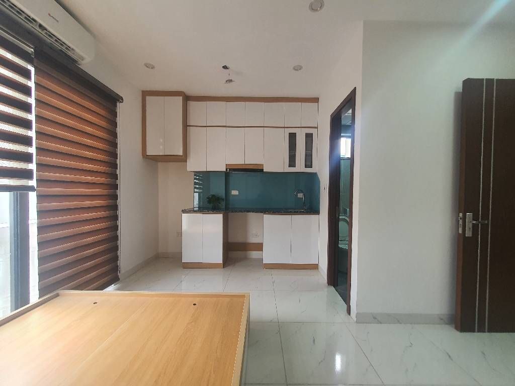 Bán nhà Thái Thịnh - diện tích 44m2 6 tầng - Ô tô gần - giá 15,6 tỷ