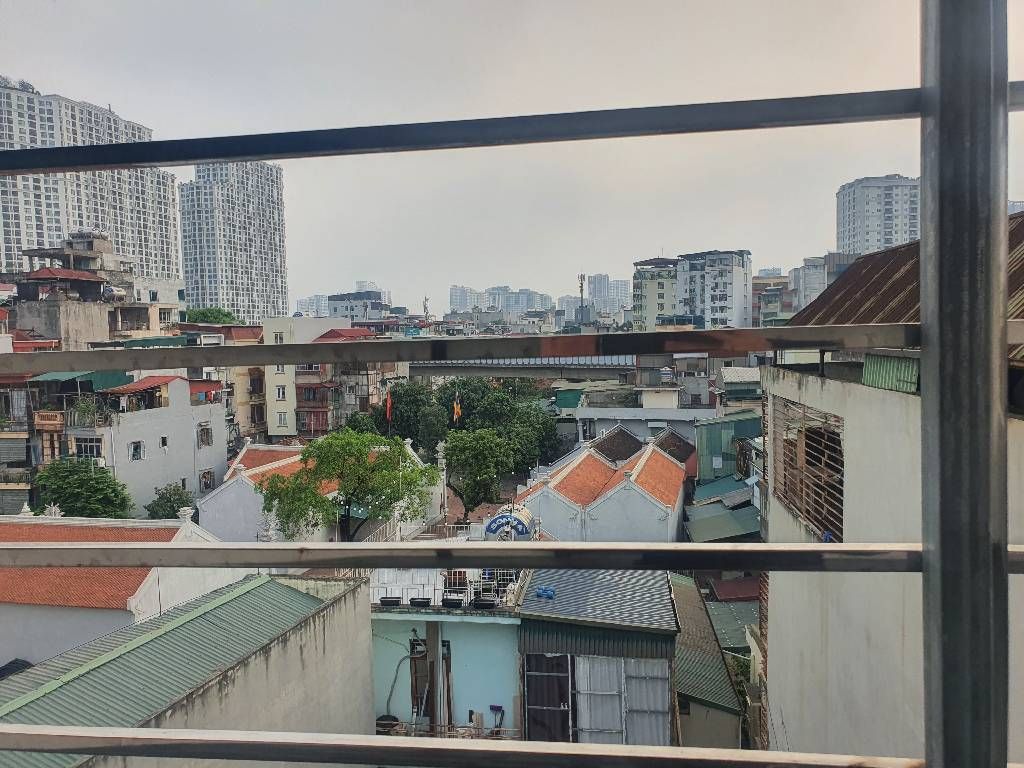 Bán nhà Thái Thịnh - diện tích 44m2 6 tầng - Ô tô gần - giá 15,6 tỷ