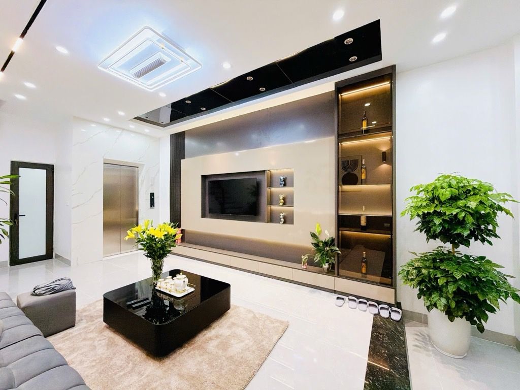 Bán nhà Khương Trung - diện tích 41m2 3 tầng - Thang máy - giá 10 tỷ