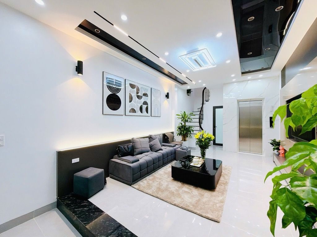 Bán nhà Khương Trung - diện tích 41m2 3 tầng - Thang máy - giá 10 tỷ