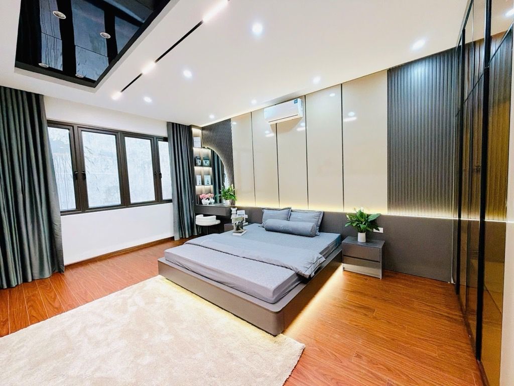 Bán nhà Khương Trung - diện tích 41m2 3 tầng - Thang máy - giá 10 tỷ