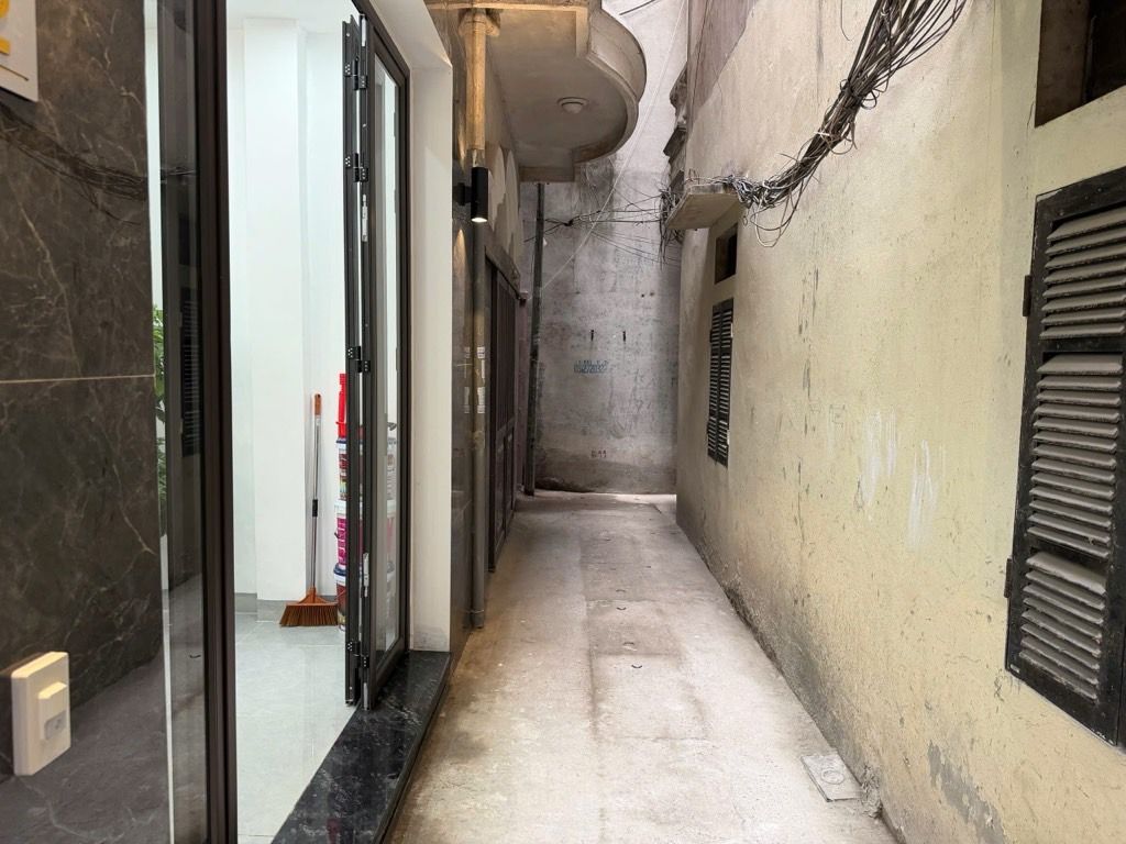 Bán nhà Khương Trung - diện tích 41m2 3 tầng - Thang máy - giá 10 tỷ