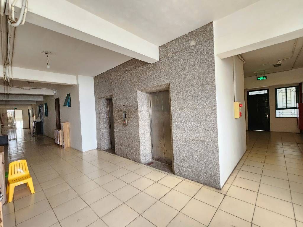 Bán nhà Vĩnh Hoàng - diện tích 61m2 15 tầng - Căn hộ góc view hồ - giá 4,75 tỷ