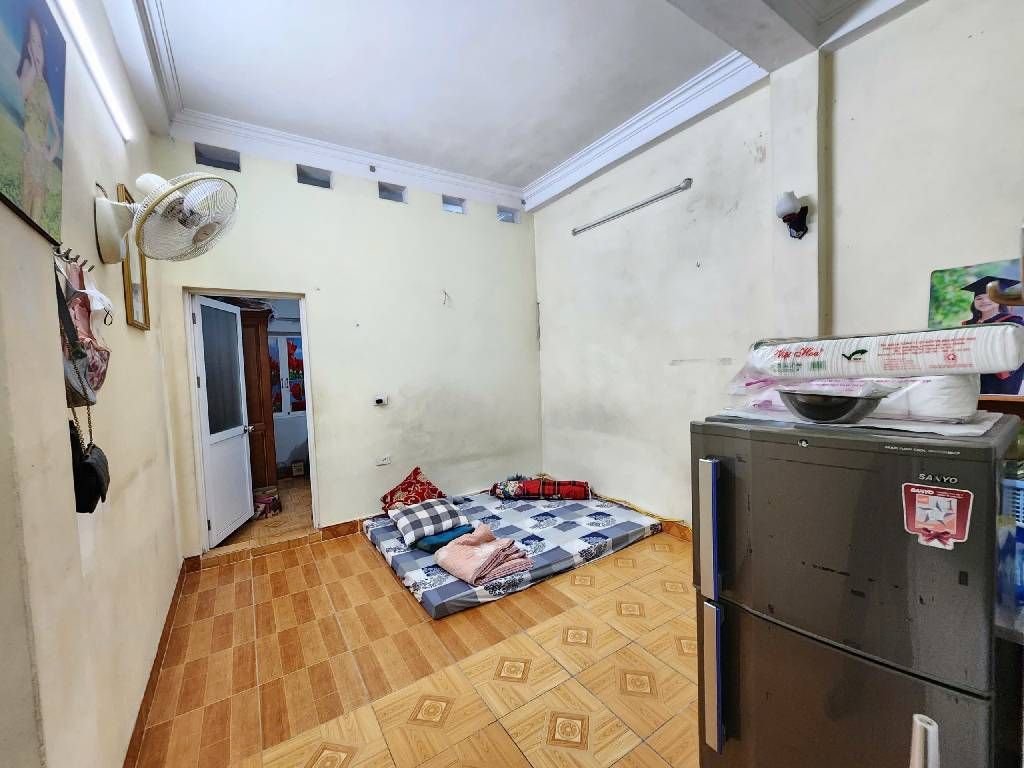 Bán nhà Tân Mai - diện tích 36,6m2 4 tầng - gần ô tô - giá 4,6 tỷ