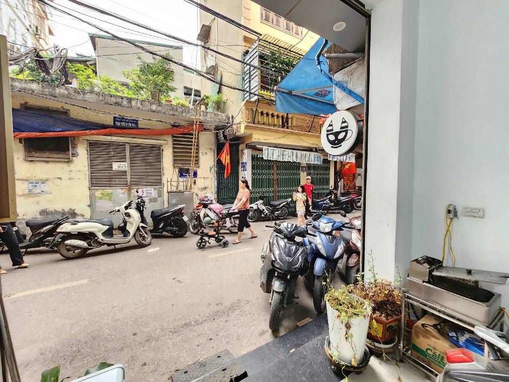 Bán nhà Tân Mai - diện tích 30m2 3 tầng - Ô TÔ DỪNG ĐỖ TRƯỚC NHÀ - giá 6,5 tỷ