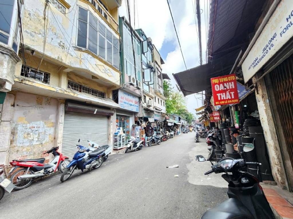 Bán nhà Lê Gia Đỉnh - diện tích 27m2 4 tầng - Mặt phố kinh doanh đỉnh - giá 8 tỷ