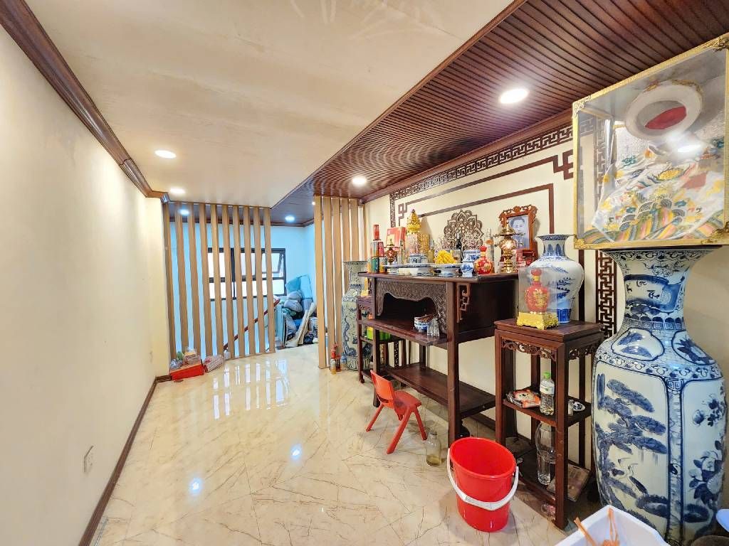 Bán nhà Trương Định - diện tích 29m2 4 tầng - Gần phố - giá 4,75 tỷ