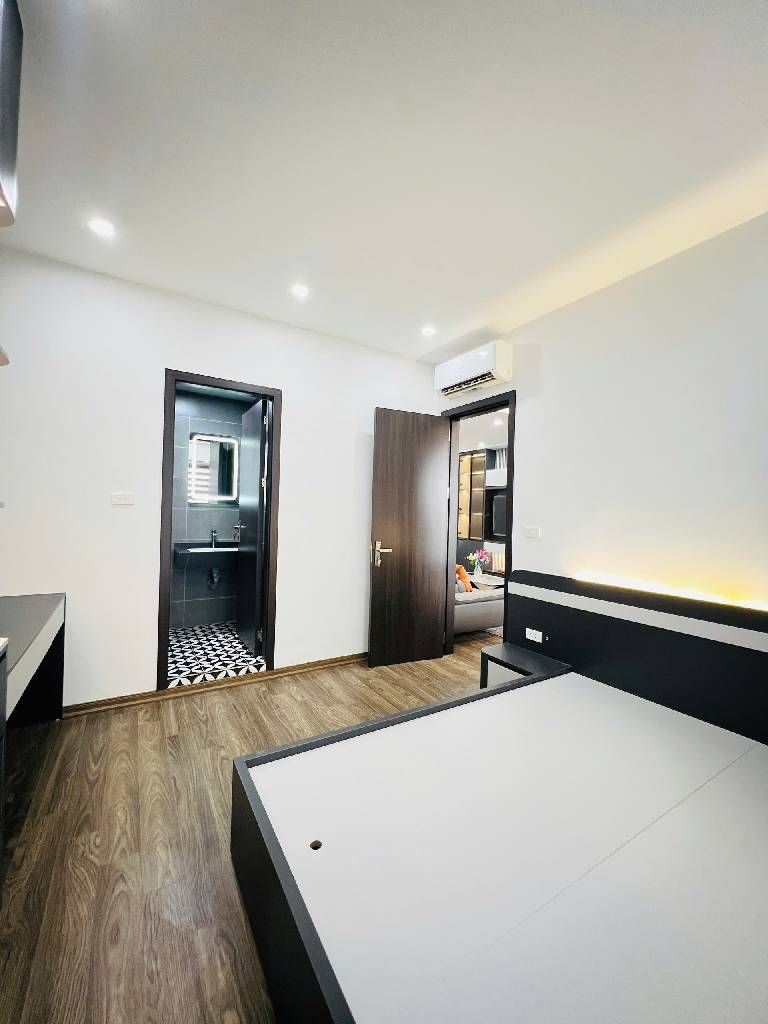 Bán nhà Lĩnh Nam - diện tích 67m2 15 tầng - Căn hộ 3 phòng ngủ - giá 5,7 tỷ