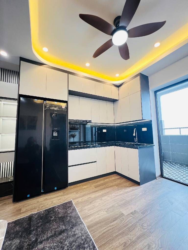 Bán nhà Lĩnh Nam - diện tích 67m2 15 tầng - Căn hộ 3 phòng ngủ - giá 5,7 tỷ