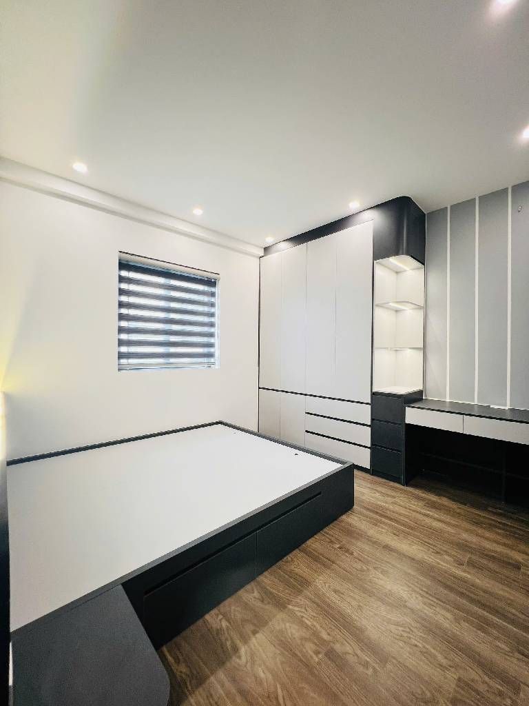 Bán nhà Lĩnh Nam - diện tích 67m2 15 tầng - Căn hộ 3 phòng ngủ - giá 5,7 tỷ