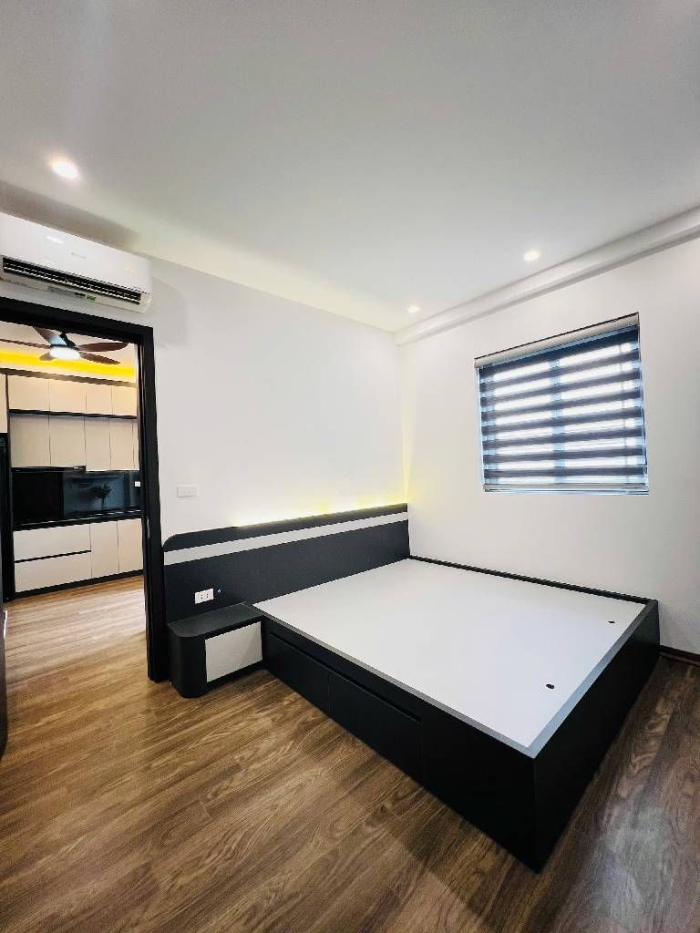 Bán nhà Lĩnh Nam - diện tích 67m2 15 tầng - Căn hộ 3 phòng ngủ - giá 5,7 tỷ