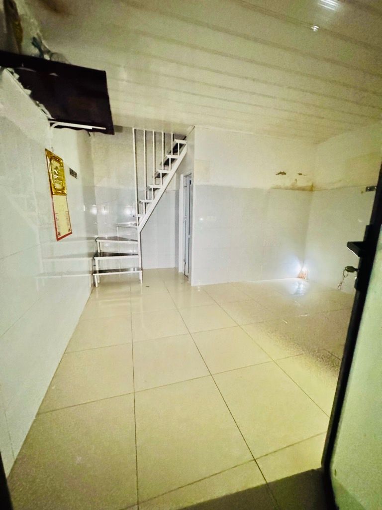 Bán nhà Nam Dư - diện tích 18m2 2 tầng - Nhà chưa sổ - giá 1,6 tỷ