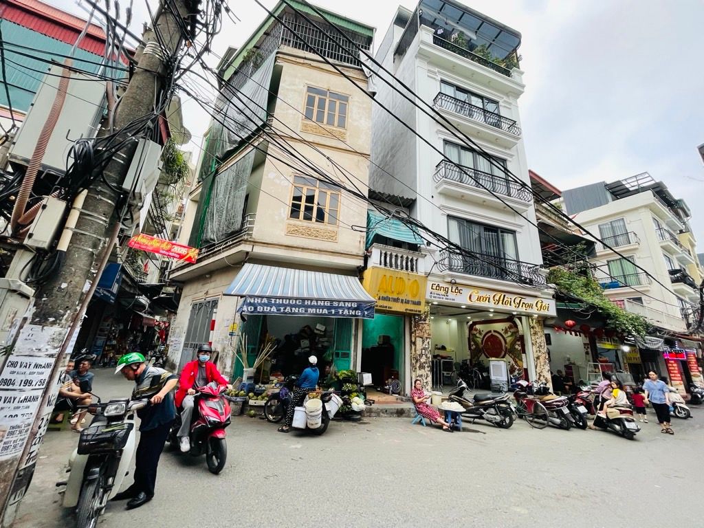 Bán nhà Gốc đề - diện tích 56m2 1 tầng - Ngõ thông - giá 14 tỷ