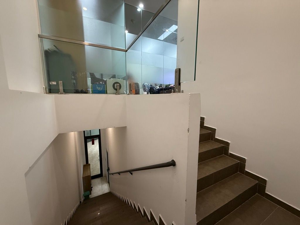 Bán nhà Minh Khai - diện tích 141m2 2 tầng - Kiot - giá 20,5 tỷ