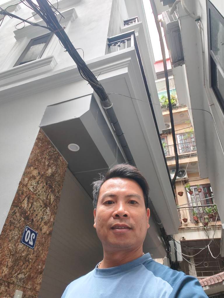 Bán nhà Lò Đúc - diện tích 40m2 6 tầng - Lô góc 3 mặt thoáng - giá 13,5 tỷ