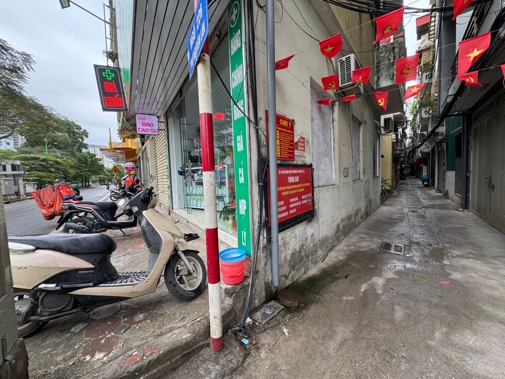 Bán nhà Nguyễn Lân - diện tích 61.2m2 1 tầng - Mặt ngõ ô tô - giá 18,5 tỷ