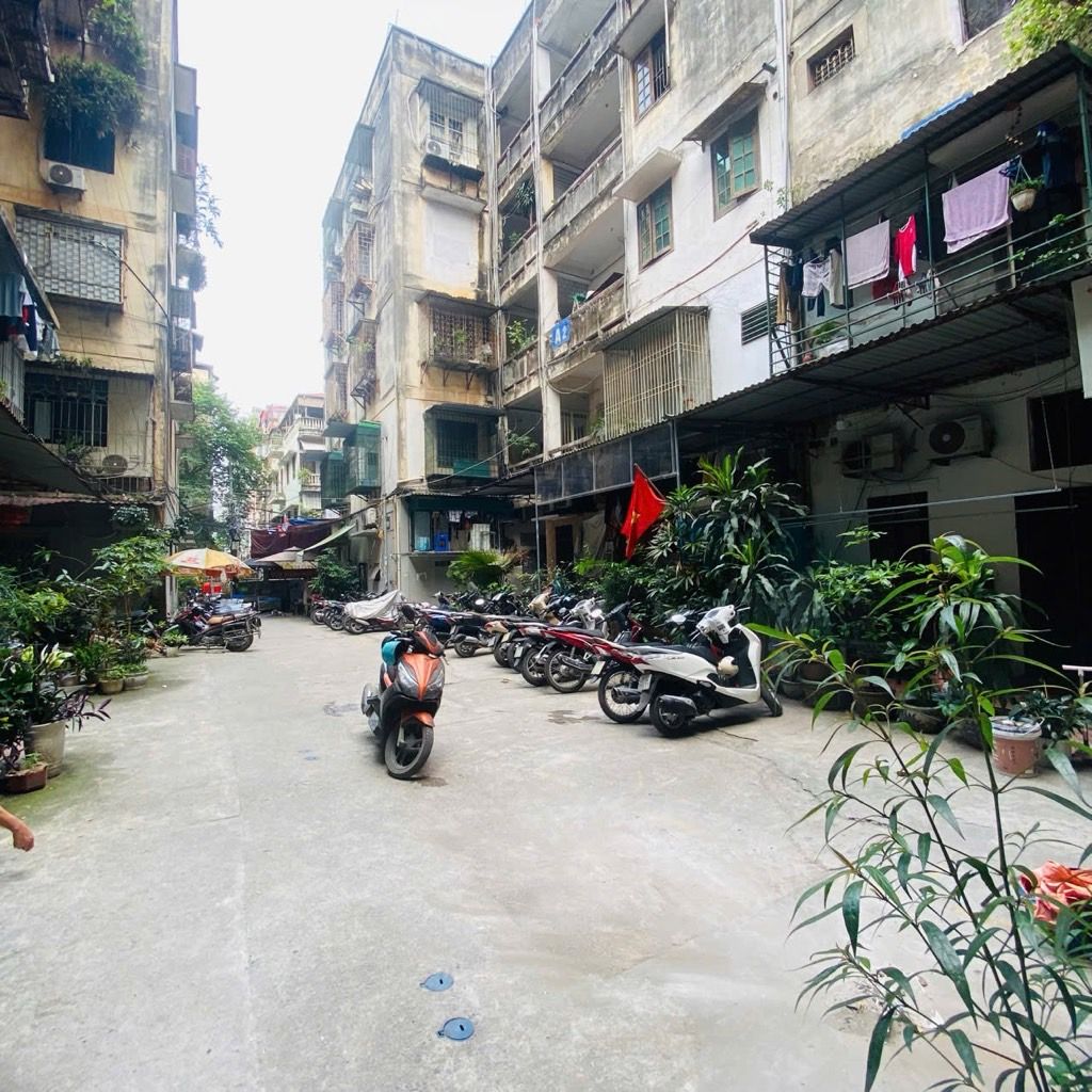 Bán nhà Lạc Trung - diện tích 60m2 4 tầng - ô tô đỗ cửa - giá 4,35 tỷ