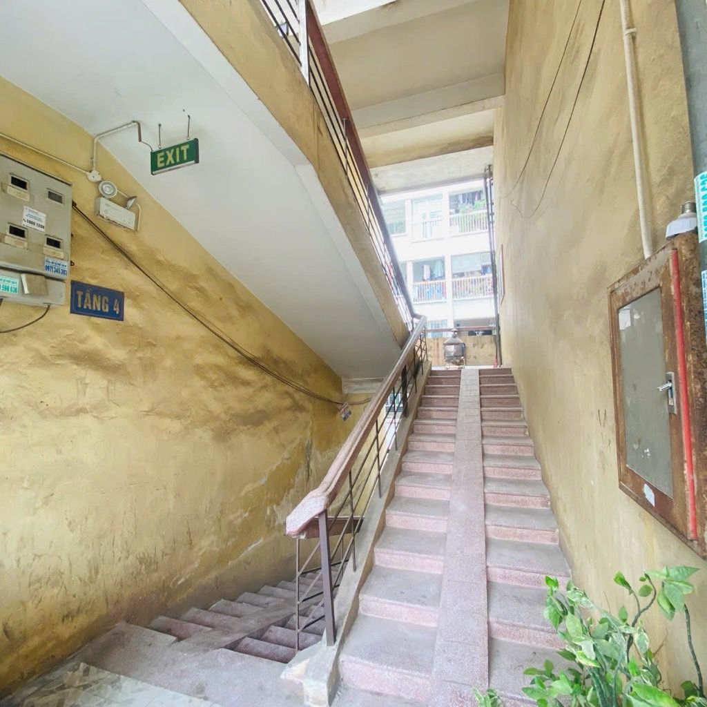 Bán nhà Lạc Trung - diện tích 60m2 4 tầng - ô tô đỗ cửa - giá 4,35 tỷ