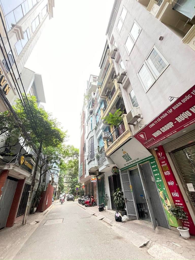 Bán nhà Khuất Duy Tiến - diện tích 39m2 5 tầng - Ô TÔ TRÁNH - giá 21,5 tỷ