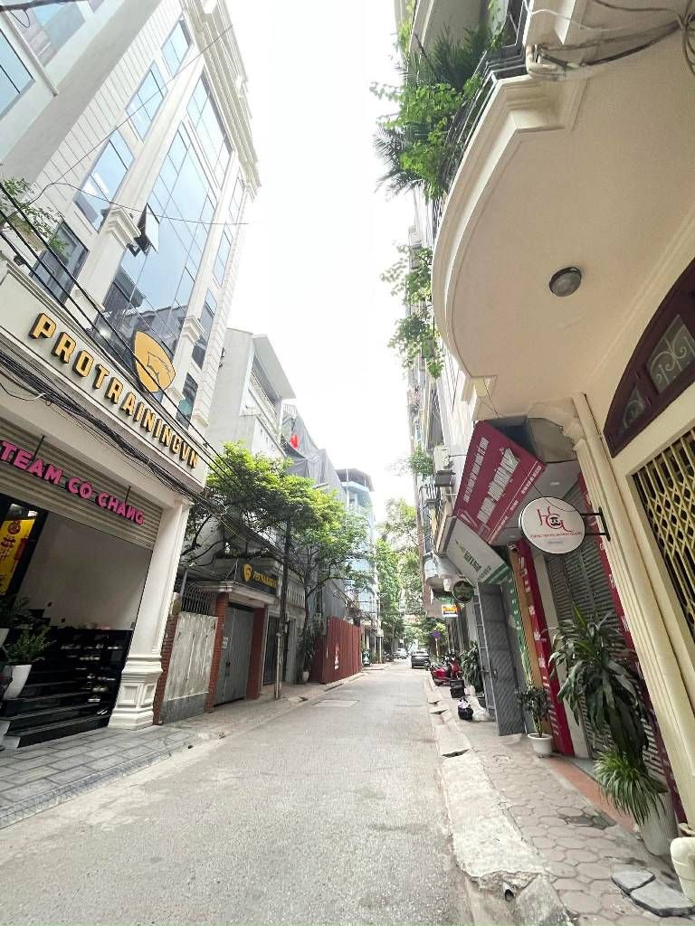 Bán nhà Khuất Duy Tiến - diện tích 39m2 5 tầng - Ô TÔ TRÁNH - giá 21,5 tỷ