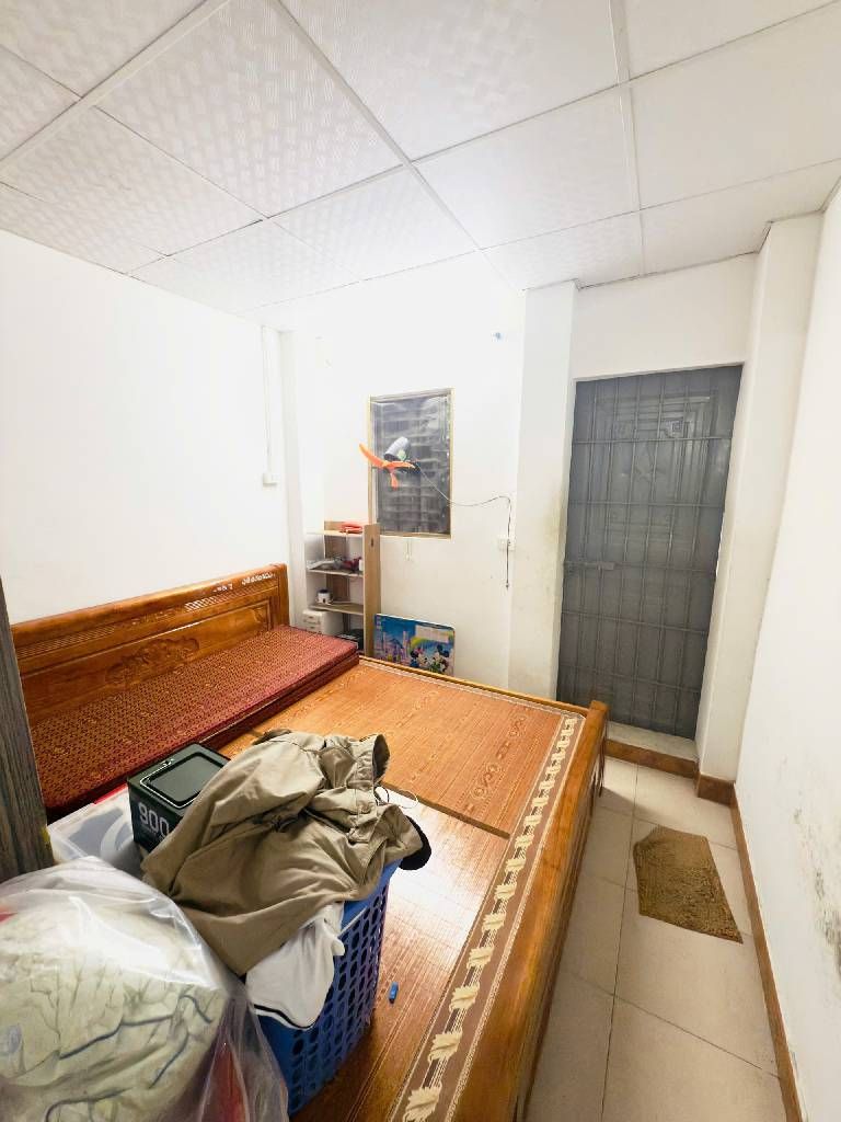 Bán nhà Nguyễn Khoái - diện tích 31.7m2 3 tầng - gần ô tô - giá 6,2 tỷ