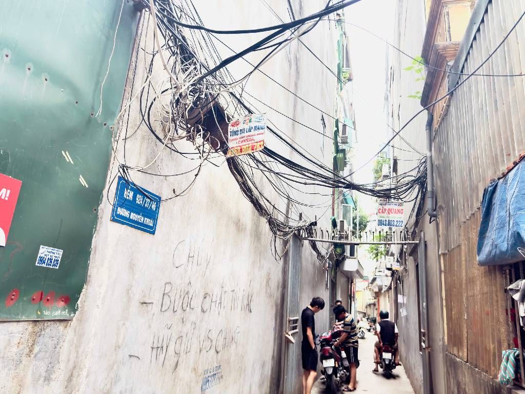 Bán nhà Nguyễn Khoái - diện tích 31.7m2 3 tầng - gần ô tô - giá 6,2 tỷ