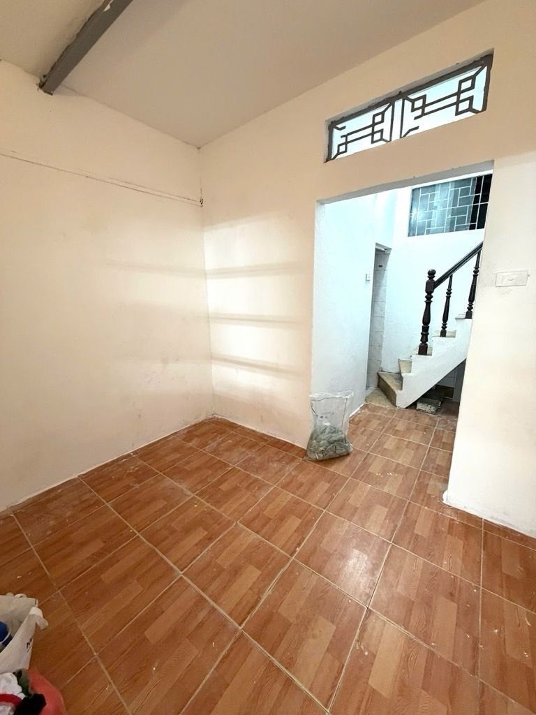 Bán nhà Tôn Đức Thắng - diện tích 26m2 2 tầng - Nhà hai mặt thoáng - giá 7,2 tỷ