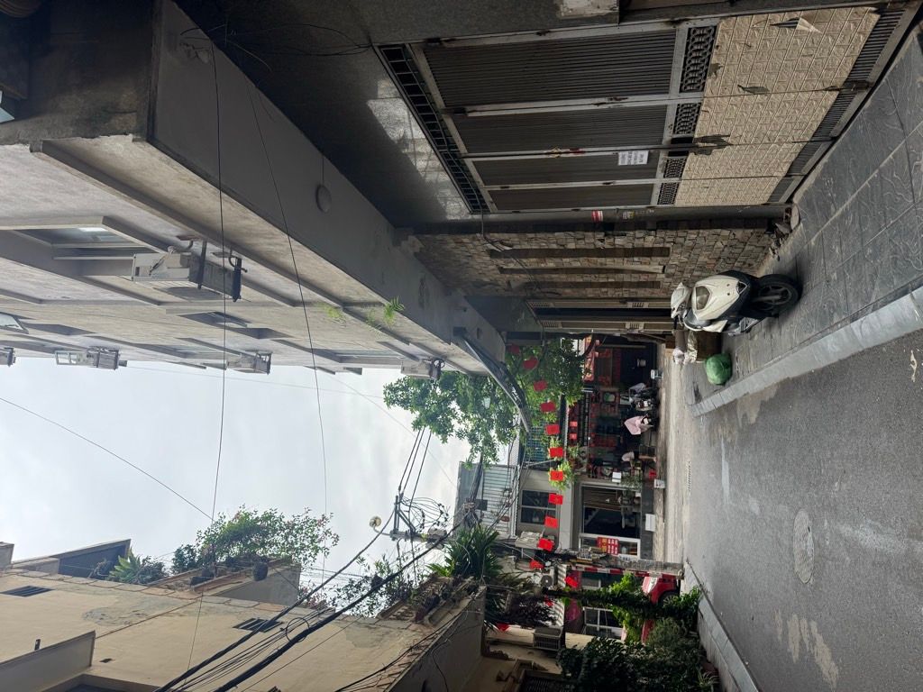 Bán nhà Kim Đồng - diện tích 53m2 6 tầng - Lô góc, ô tô tránh - giá 2,7 tỷ