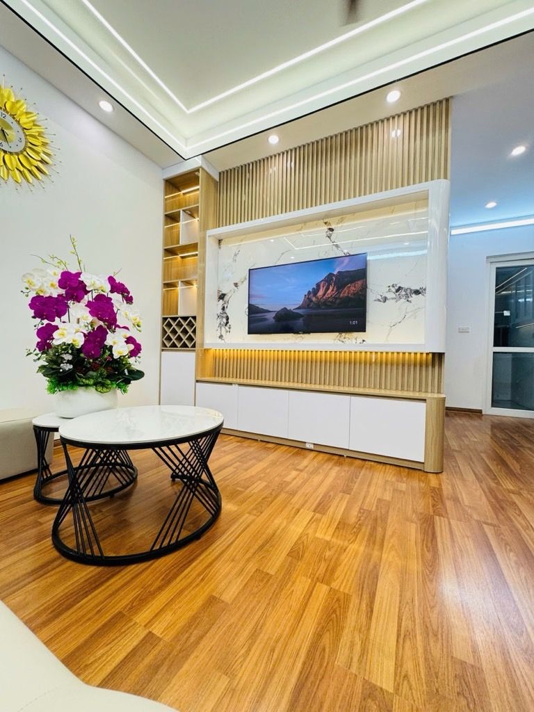 Bán nhà Nguyễn Xiển - diện tích 54.3m2 1 tầng - nhà đẹp hiếm có - giá 4.2 tỷ