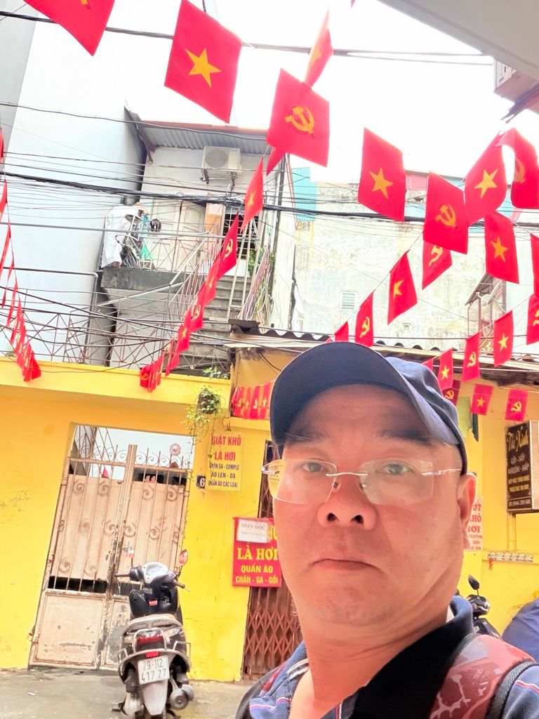 Bán nhà Đình Đông - diện tích 42,3m2 2 tầng - ô tô đỗ cửa - giá 12,6 tỷ