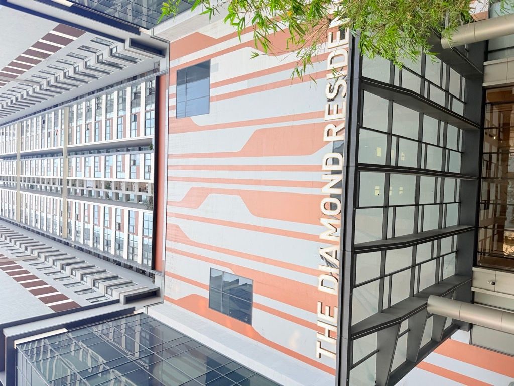 Bán nhà Lê Văn Lương - diện tích 62,4m2 1 tầng - Căn hộ cao cấp - giá 9,9 tỷ