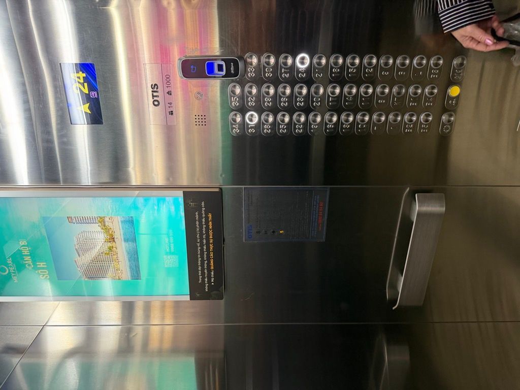 Bán nhà Lê Văn Lương - diện tích 62,4m2 1 tầng - Căn hộ cao cấp - giá 9,9 tỷ