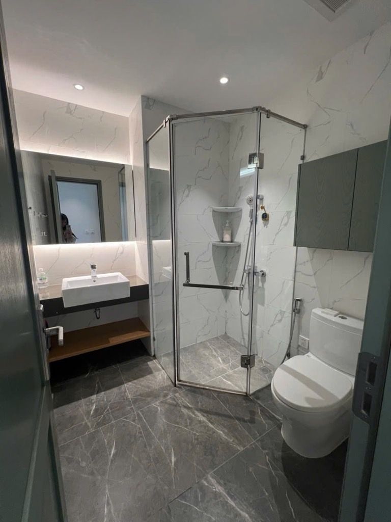 Bán nhà Lê Văn Lương - diện tích 62,4m2 1 tầng - Căn hộ cao cấp - giá 9,9 tỷ