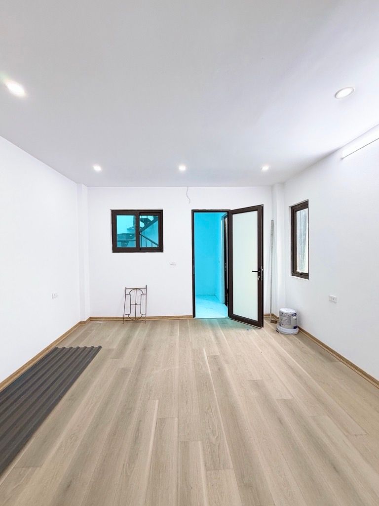 Bán nhà Định Công Thượng - diện tích 34m2 4 tầng - gần ô tô - giá 2,95 tỷ