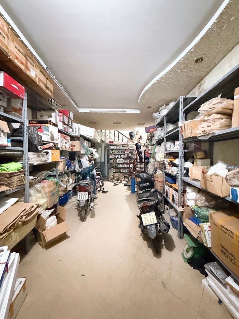 Bán nhà Hoàng Mai - diện tích 42m2 5 tầng - Nhà đẹp hiếm có - giá 7,5 tỷ