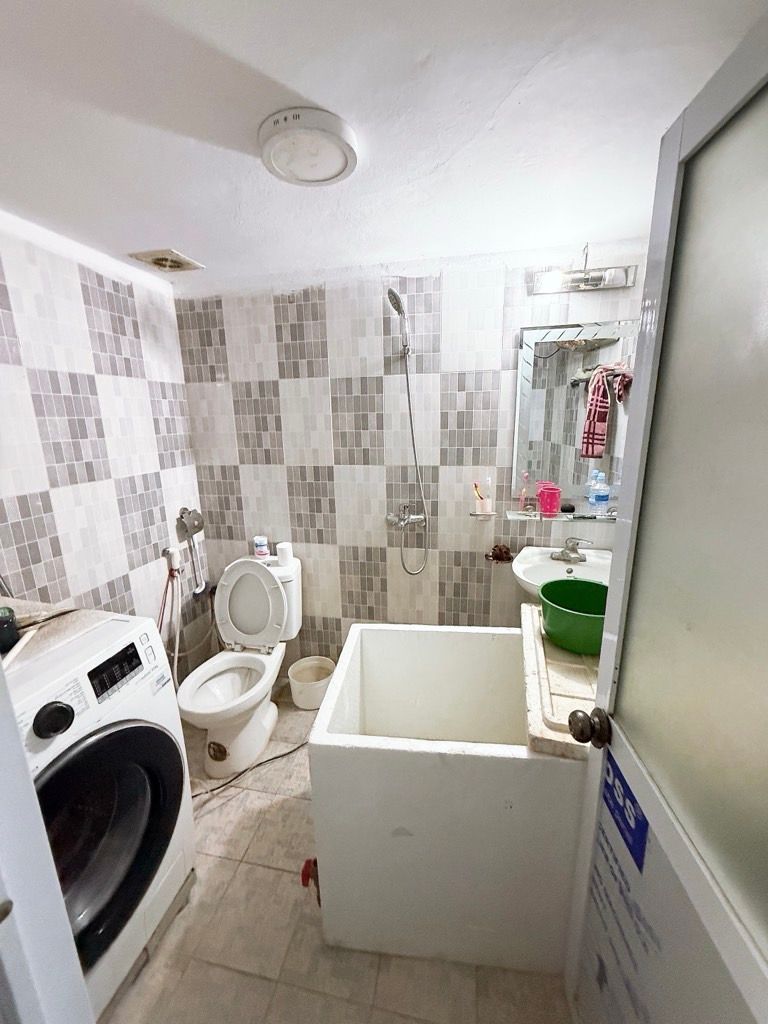 Bán nhà Hoàng Mai - diện tích 42m2 5 tầng - Nhà đẹp hiếm có - giá 7,5 tỷ