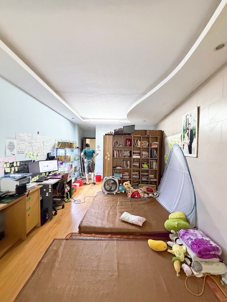 Bán nhà Hoàng Mai - diện tích 42m2 5 tầng - Nhà đẹp hiếm có - giá 7,5 tỷ